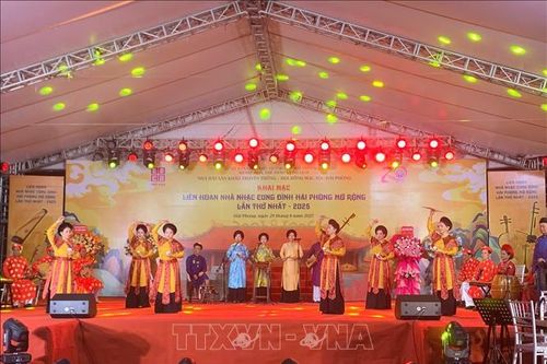 Đưa diễn xướng cung đình đến gần hơn với công chúng