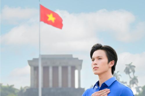 'Nam vương Hà Nội 2024' Anh Tuấn gây ấn tượng với bộ ảnh chào đón Quốc khánh 2/9