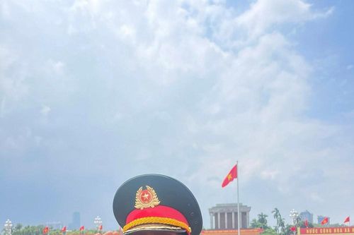 Người cựu binh dân tộc Cor lần đầu ra Thủ đô và câu chuyện ấm lòng về tình người Hà Nội