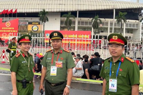 Ghi nhận ở Công an phường Từ Liêm - nơi tập trung nhiều sự kiện của Đại lễ A80