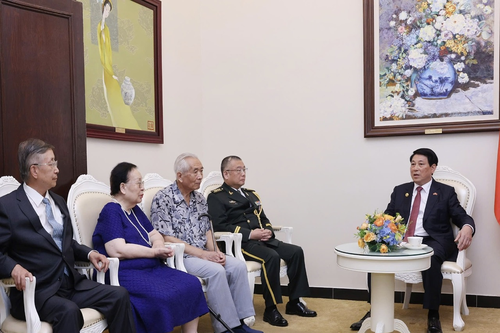Chủ tịch nước Lương Cường tiếp gia đình các nhân sĩ hữu nghị Trung Quốc