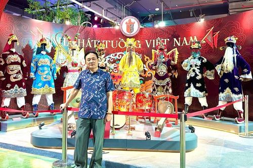 Thăng hoa nghệ thuật tuồng giữa không gian triển lãm thành tựu đất nước