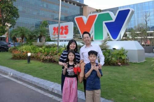 BTV VTV có bố là Giáo sư Toán học, gia đình đủ 'nếp tẻ' sống trong biệt thự vừa hiện đại vừa lãng mạn