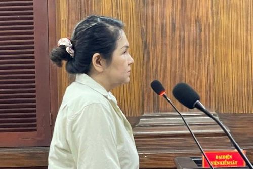 Ca sĩ Quốc Kháng lĩnh 18 năm tù, VKS khẳng định cáo trạng truy tố đúng người, đúng tội