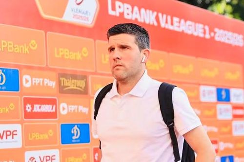 'Trình độ V-League tương đương giải hạng hai Tây Ban Nha'