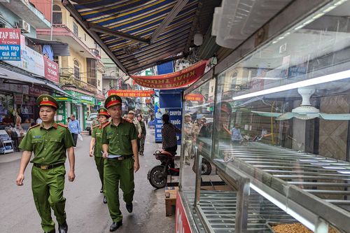 Hà Nội yêu cầu có kế hoạch chi tiết xử lý dứt điểm chợ cóc, chợ tạm trước ngày 15/10