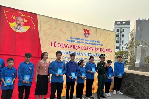 Nhân lên tình yêu biên cương
