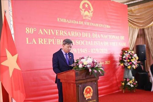 Giới thiệu với bạn bè Cuba về hành trình hình thành, xây dựng, bảo vệ và phát triển Việt Nam