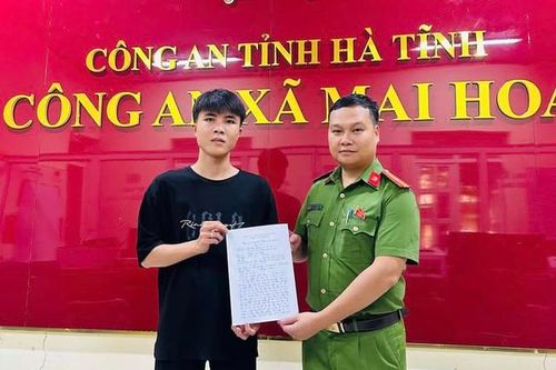 Vừa tốt nghiệp đại học, chàng trai viết đơn tình nguyện nhập ngũ