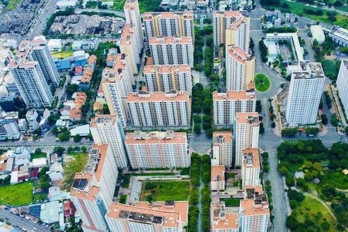 Tổng giám đốc một công ty bị tạm hoãn xuất cảnh