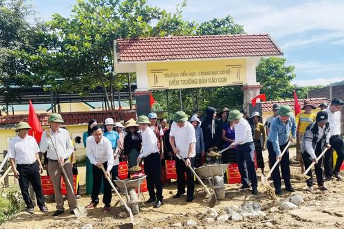Khởi công xây dựng nhà ở cho hộ nghèo vùng đồng bào dân tộc thiểu số