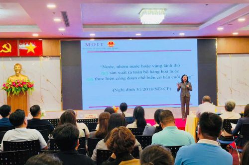Bộ Công Thương lấy ý kiến, hoàn thiện quy định tiêu chí xuất xứ Việt Nam đối với hàng hóa trong nước