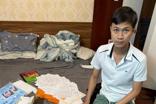 Chặn đứng đường dây làm giả hàng chục nghìn bằng tốt nghiệp, sổ đỏ, giấy phép lái xe