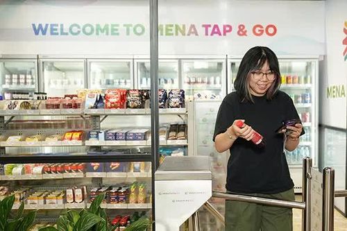 TP Hồ Chí Minh: Menas khai trương cửa hàng tự động đầu tiên tại Việt Nam