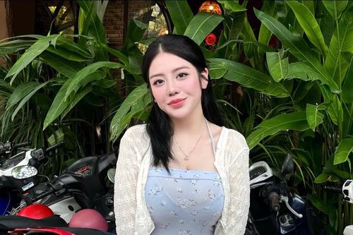 Sắc vóc tuổi 20 của ái nữ kín tiếng nhà đại gia Minh Nhựa