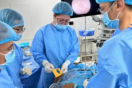 Người đàn ông 55 tuổi hết đau nhức khớp gối nhờ loại 'keo tự thân'