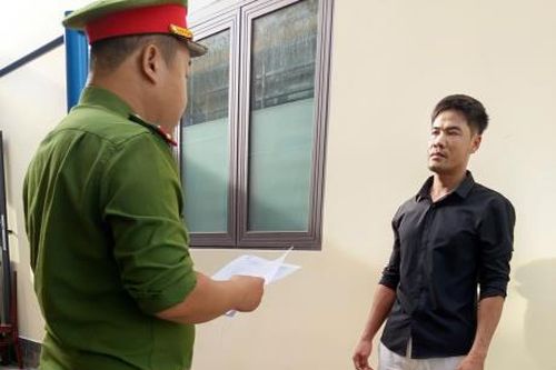 Công an xã Hòa Tiến bắt tạm giam đối tượng sử dụng trái phép chất ma túy