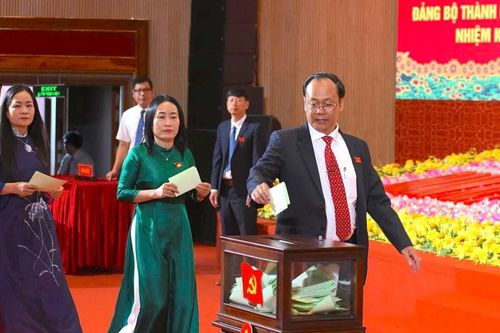 18 đại biểu chính thức dự Đại hội toàn quốc lần thứ XIV của Đảng