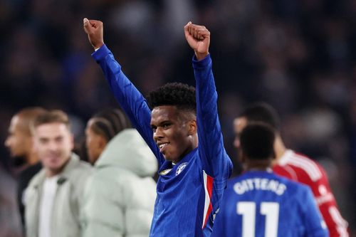 Estevao lập kỷ lục Premier League