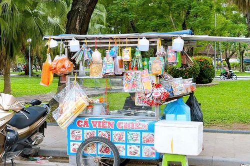 Đừng để học sinh trở thành 'nạn nhân' của hàng rong