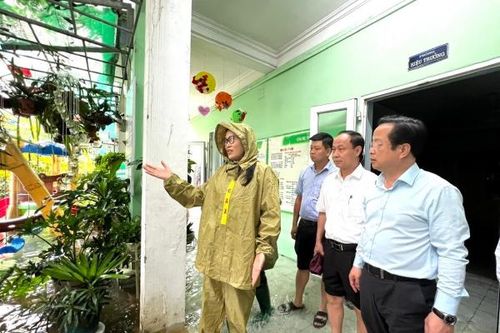 Hà Nội: 30 trường học bị ngập do hoàn lưu bão