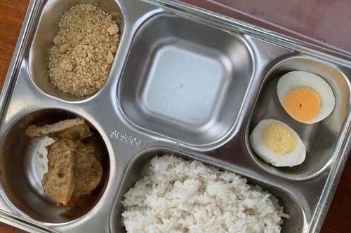 Suất cơm bán trú 25.000 đồng 'dậy sóng' mạng xã hội: Hiệu trưởng xin lỗi