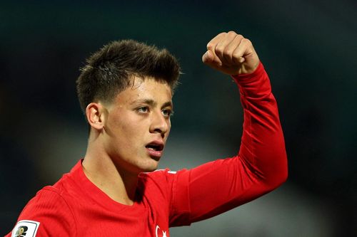 Arda Guler rực sáng