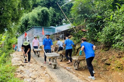 Tuổi trẻ phát huy truyền thống Điện Biên Phủ anh hùng