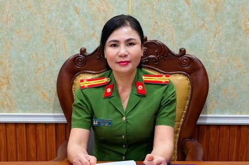 Thượng tá Hoàng Thị Hồng Phượng: 'Pháp luật chỉ mạnh khi được thực thi bằng niềm tin'