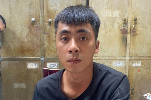 Bắt đối tượng chuyên trộm tài sản trong cốp xe tại trung tâm thương mại