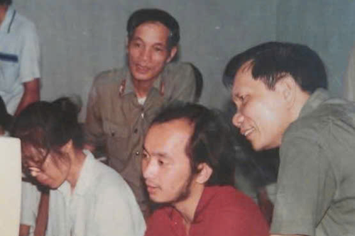 Những ngày đầu trên 'chiếc ghế nóng'