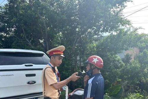 Tăng cường tuần tra, xử lý lái xe có nồng độ cồn