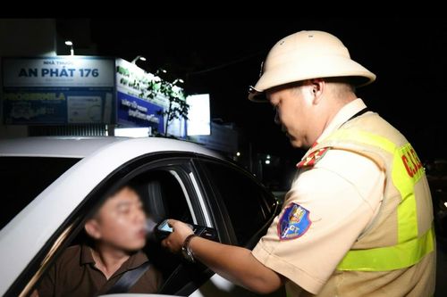 Xử phạt hơn 1,5 tỷ đồng sau 4 ngày ra quân kiểm tra nồng độ cồn ở Cần Thơ