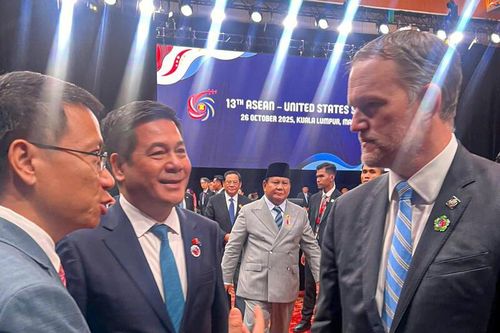 Hoạt động của Bộ trưởng Nguyễn Hồng Diên bên lề Hội nghị Cấp cao ASEAN