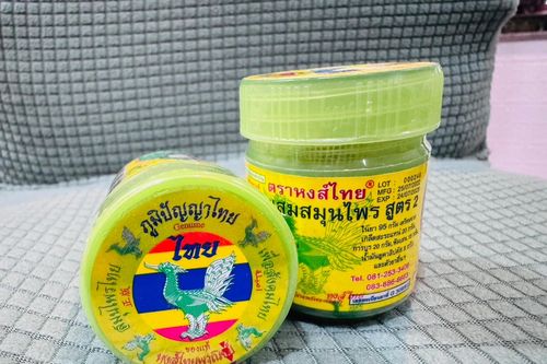 Thái Lan yêu cầu người dân ngừng sử dụng lọ dầu hít nổi tiếng