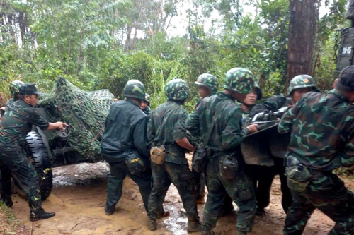 Lữ đoàn 368 (Quân khu 5) diễn tập chiến thuật vòng tổng hợp
