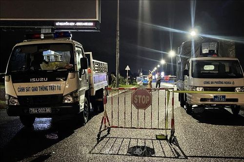 Cấp bách ứng phó với nguy cơ mất an toàn kết cấu cầu đường