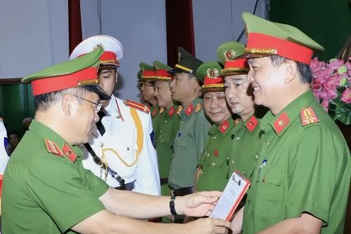 Xóa 'điểm nóng', giữ bình yên địa bàn