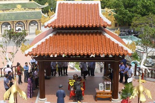 Hà Tiên sẽ tổ chức Lễ hội truyền thống kỷ niệm Ngày mất bà Mạc Mi Cô và ông Mạc Thiên Tích