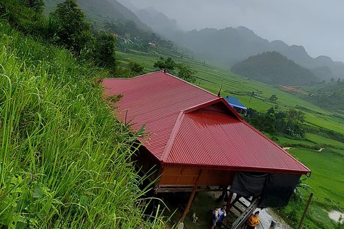 Nhiều hộ dân vẫn nằm trong vùng nguy cơ thiên tai
