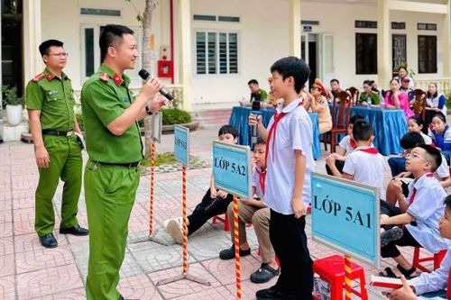Thanh Hóa 'thiết lập đường dây nóng' tiếp nhận thông tin về bạo lực học đường