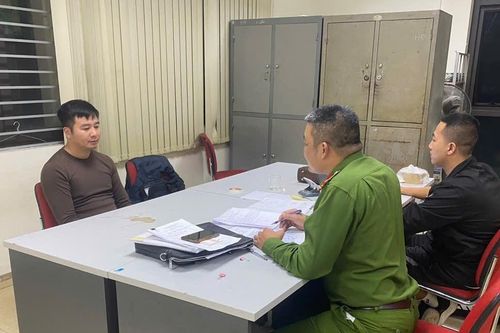 Sau 13 năm lẩn trốn, đối tượng trong đường dây ma túy 'khủng' đã ra đầu thú