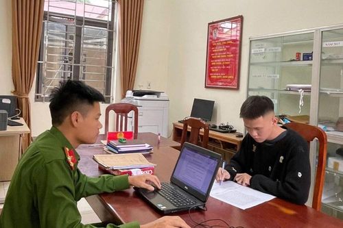 Mâu thuẫn trên bàn nhậu, lấy dao chém bạn