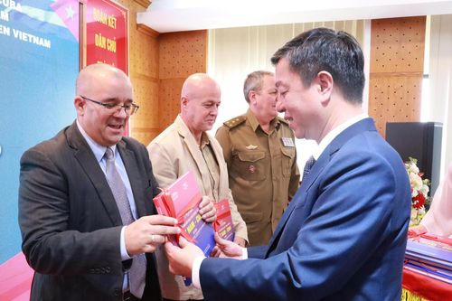 '65 năm vun đắp tình hữu nghị thủy chung, mẫu mực Việt Nam - Cuba'