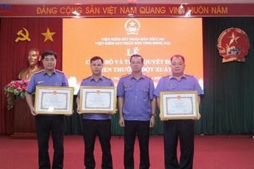VKSND tỉnh Đồng Nai tổ chức Lễ công bố và trao tặng Quyết định khen thưởng đột xuất