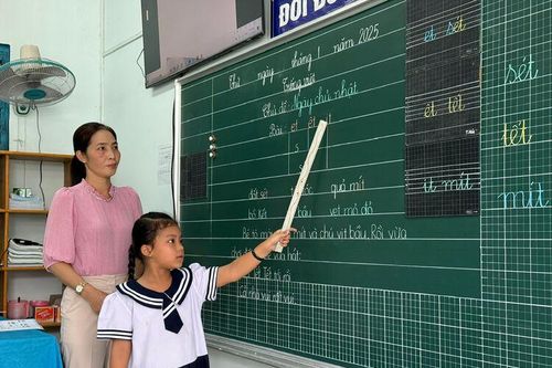 Giữ tiếng đọc bài trên cồn Phó Ba
