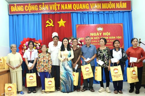 Ngày hội Đại đoàn kết toàn dân tộc tại Tổ dân phố 5 Hòa Nam
