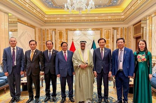 Thủ tướng đề xuất 9 lĩnh vực trọng tâm hợp tác với Kuwait