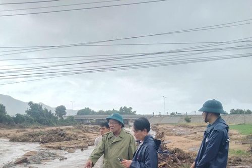 Xã Ninh Hải di dời 10 hộ dân thôn Bỉnh Nghĩa ra khỏi vùng ngập sâu