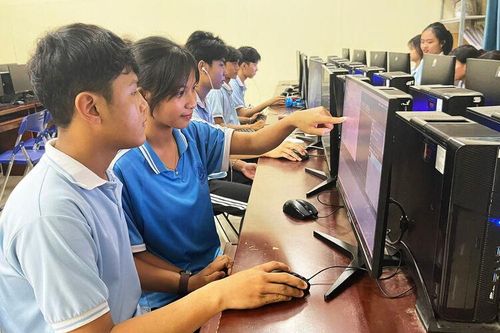 Bảo vệ trẻ em trên môi trường mạng